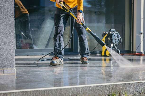 Best Parking Lot and Garage Cleaning  in Kingsburg, CA